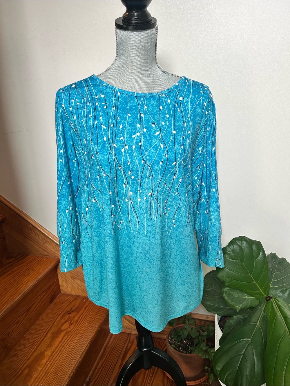 Women's Teal Embroidered Scoop Neck Tunic